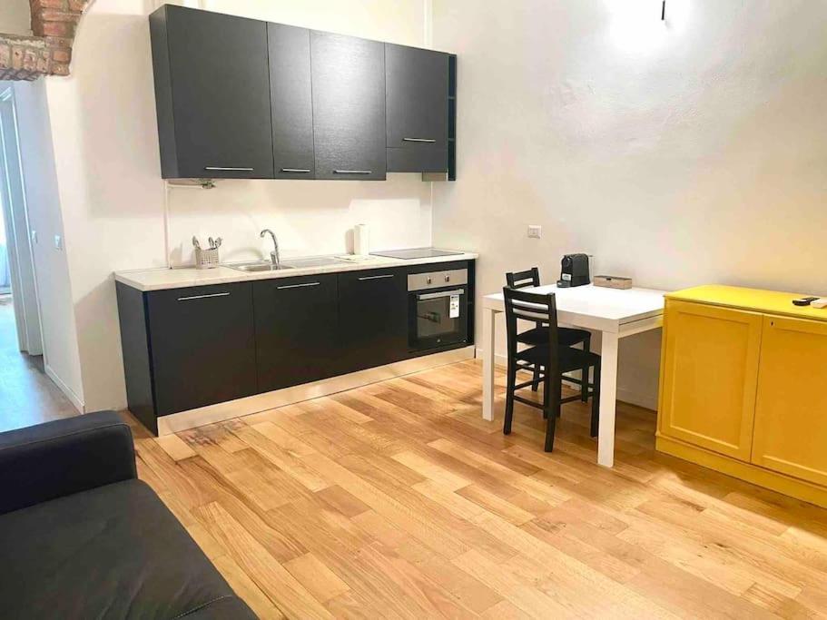 Isola - Garibaldi Lovely Apt. With Netflix And Wifi Milán Exterior foto